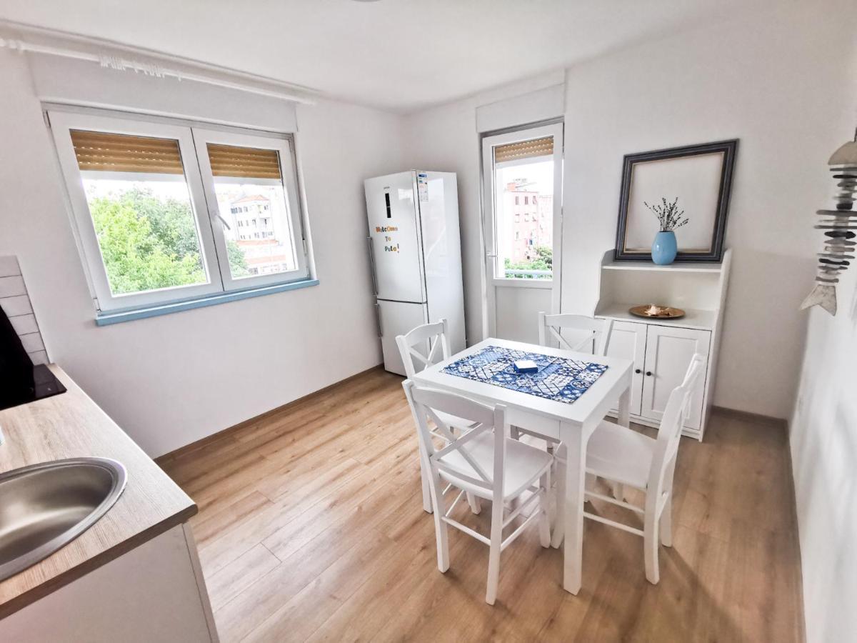 Sea Star Apartment Пула Екстер'єр фото